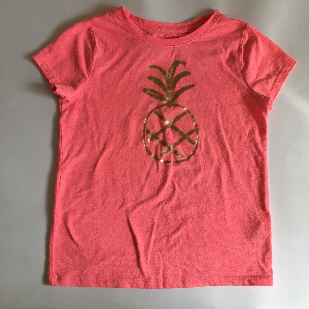 Cat & Jack pineapple graphic T-shirt. Size XS ( 4-5)